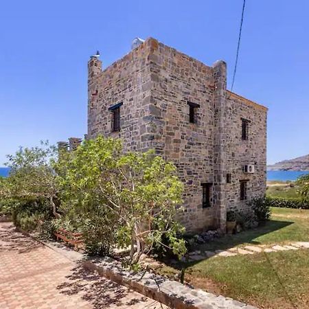 Traditional Stone House By The Sea... Kapetanianá 외부 사진